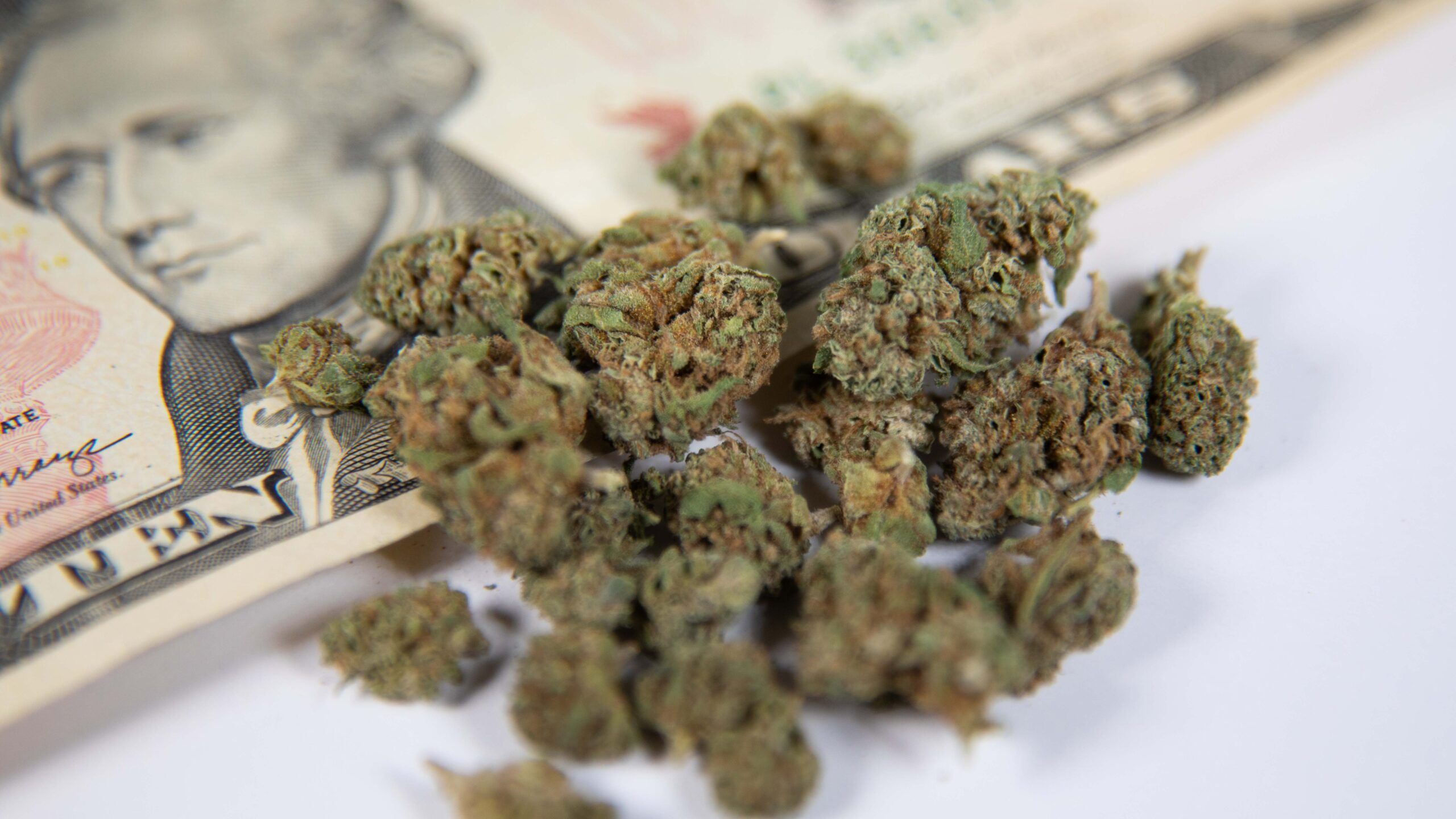 First-Time Ordering Weed Delivery in Vegas? Here’s How to Pay